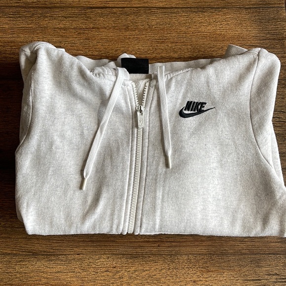 Womens gray zipper hoodie.  XS Nike. - Picture 7 of 7